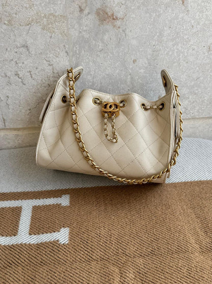 Chanel Shoulder Bag (Vip)