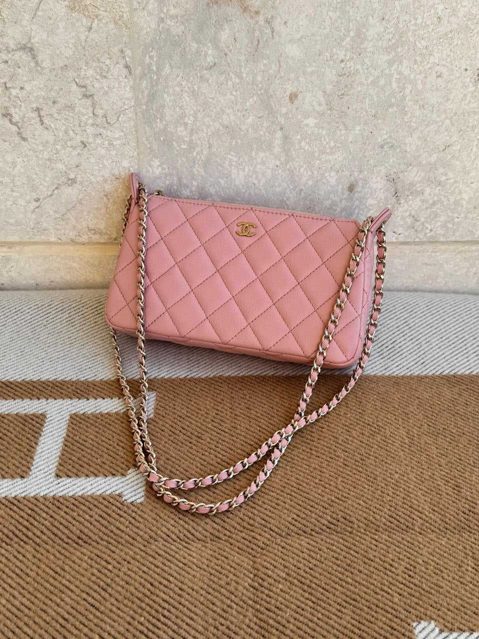 Chanel Shoulder Bag (Vip)