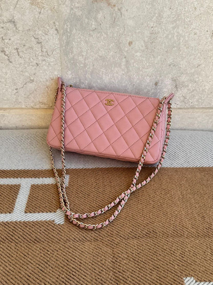 Chanel Shoulder Bag (Vip)