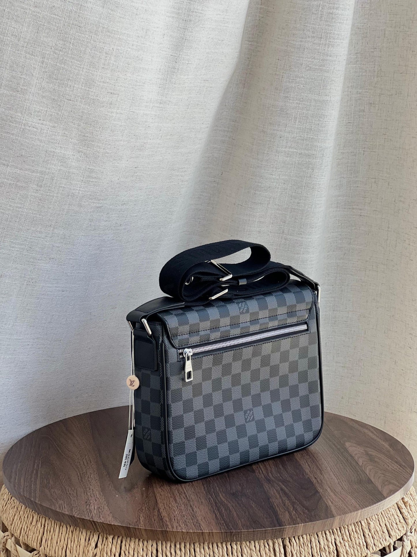 Louis Vuitton Messenger Bag