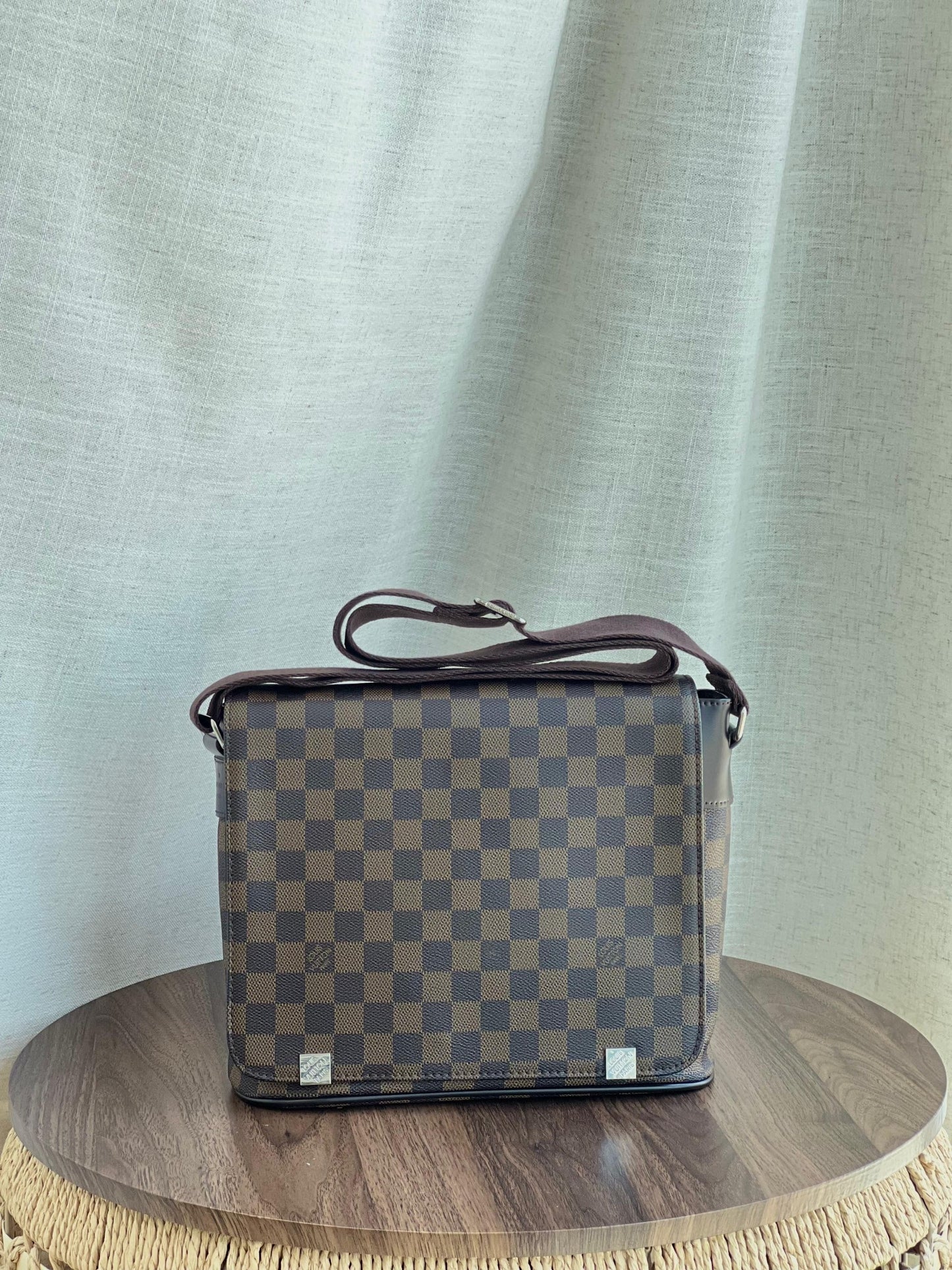 Louis Vuitton Messenger Bag