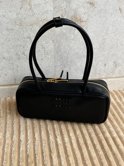 Miu Miu Shoulder Bag (Vip)