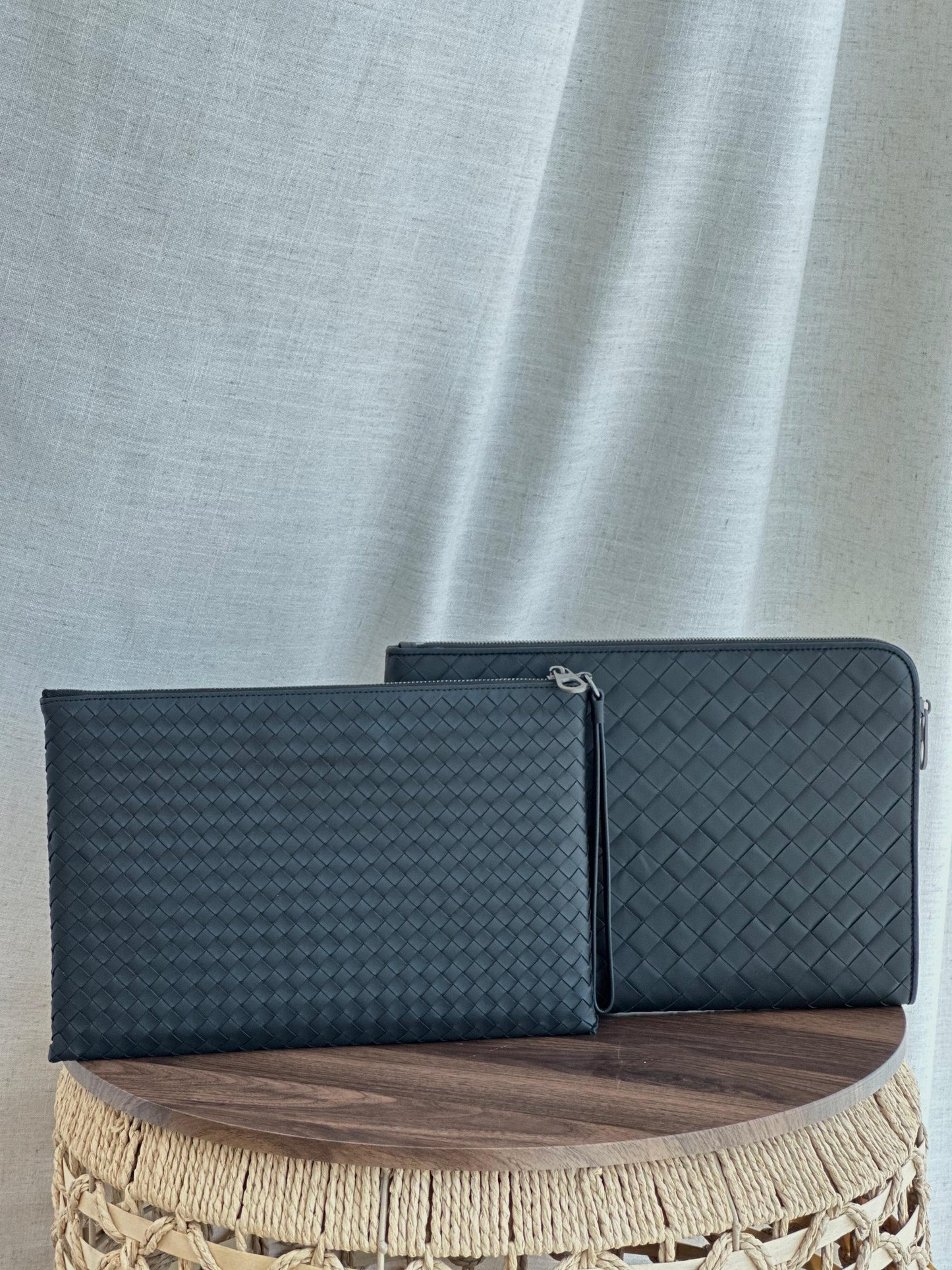Bottega Veneta Clutch 2 Model