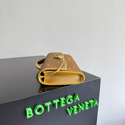 Bottega Veneta Clutch Bag (Vip)