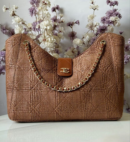 Chanel Shoulder Bag (VIP Quality)