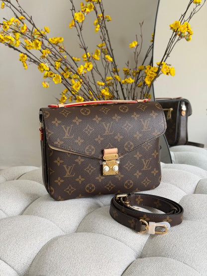 Louis Vuitton Sling Bag (VIP Quality)
