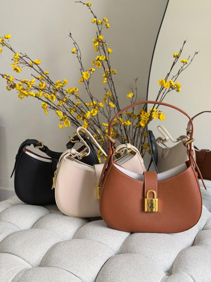 Louis Vuitton Shoulder Bag (Vip)