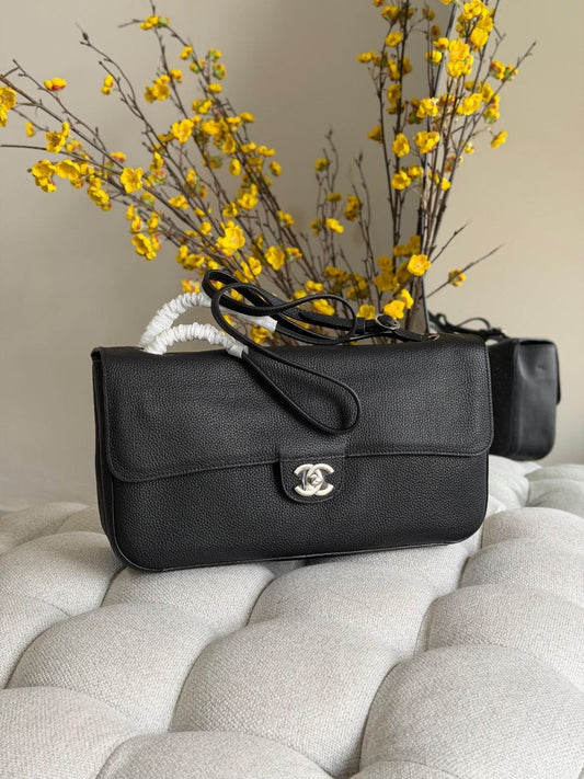 Chanel Sling Bag (Vip)