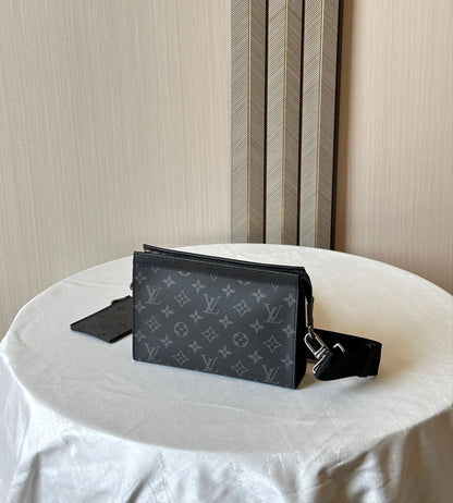 Louis Vuitton Messenger Bag (VIP Quality)