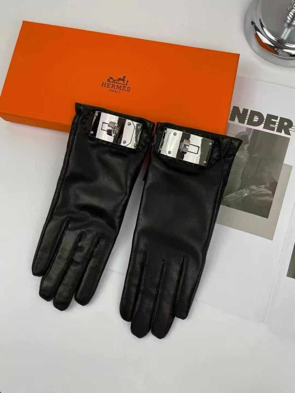 Hermes Gloves