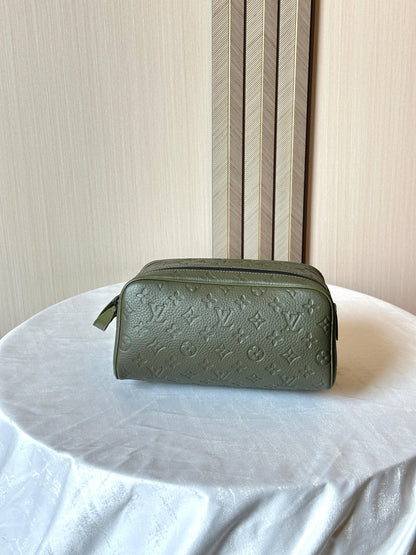 Louis Vuitton Pouch (VIP Quality) 7 Color