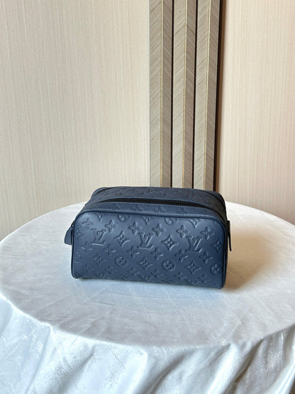 Louis Vuitton Pouch (VIP Quality) 7 Color