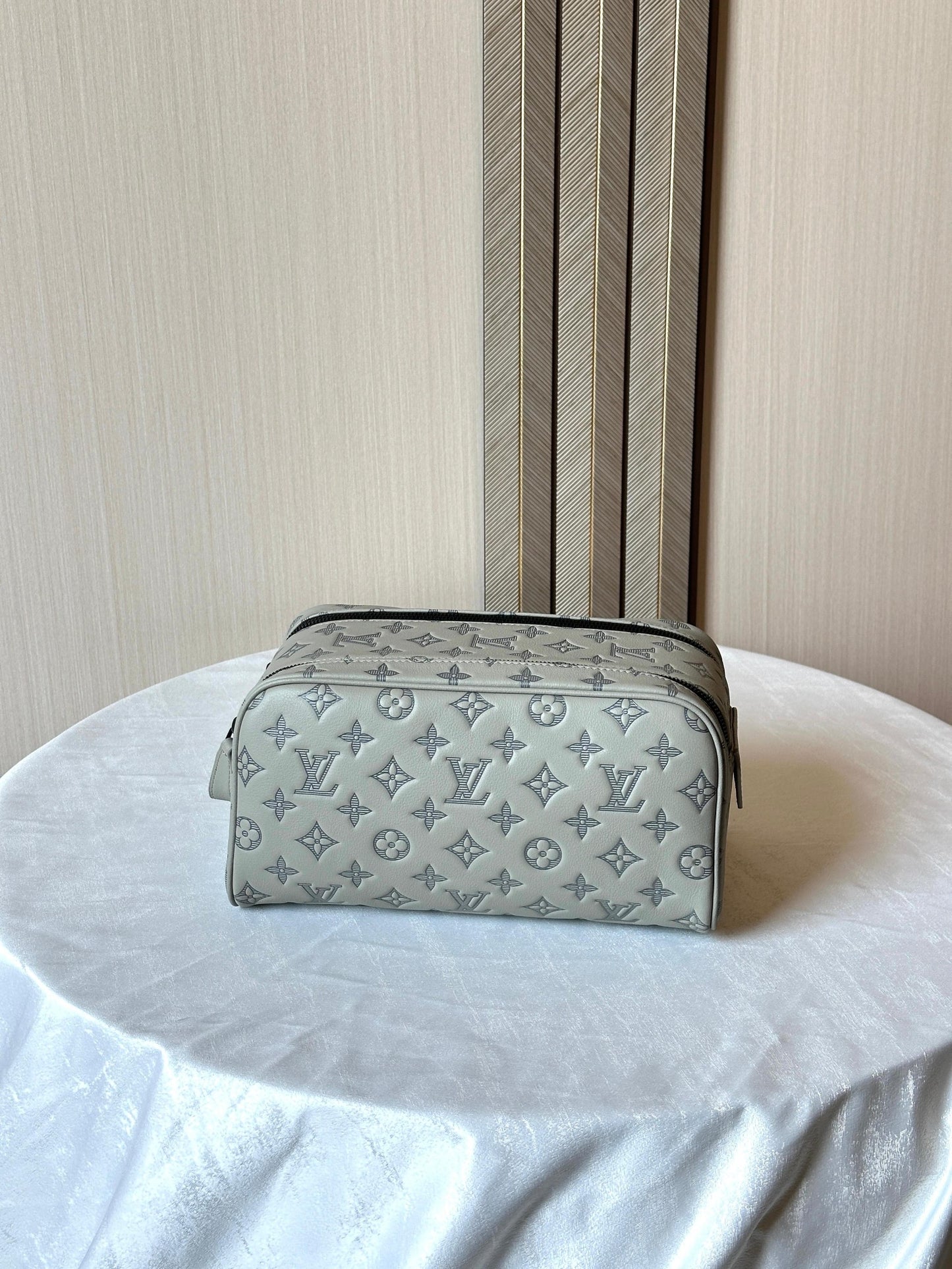Louis Vuitton Pouch (VIP Quality) 7 Color