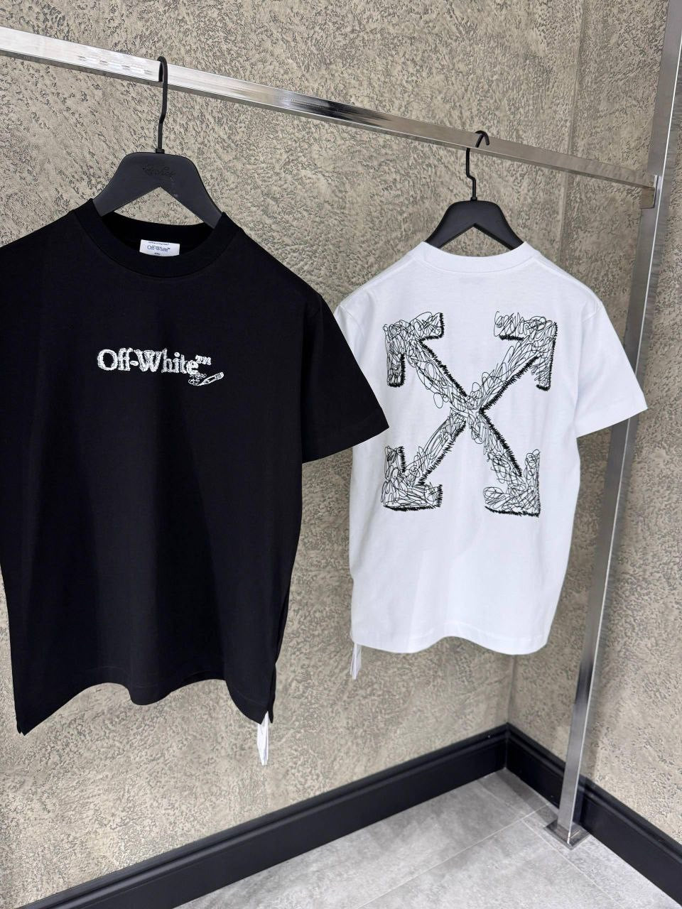 Off White T-shirt