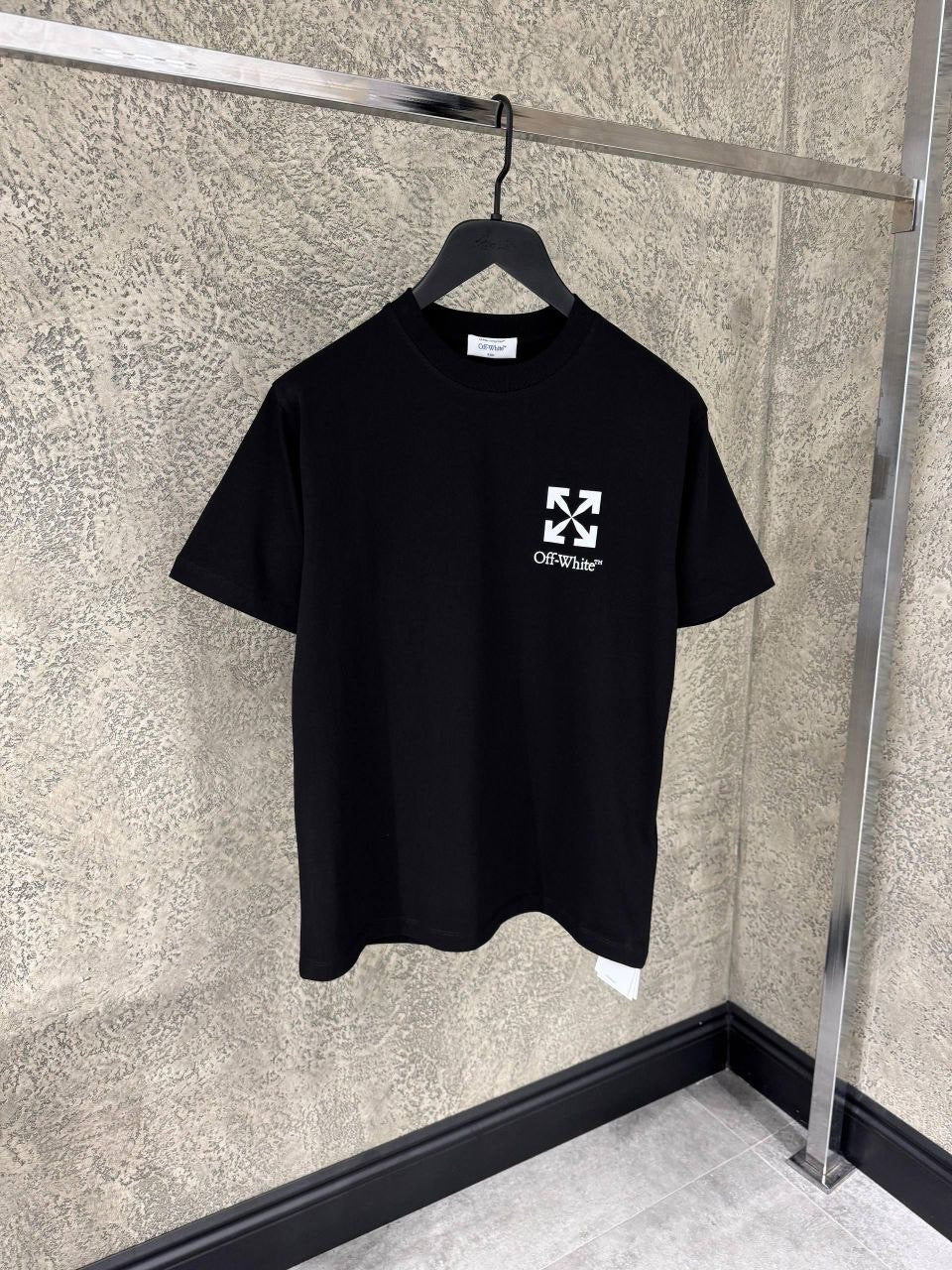 Off White T-shirt