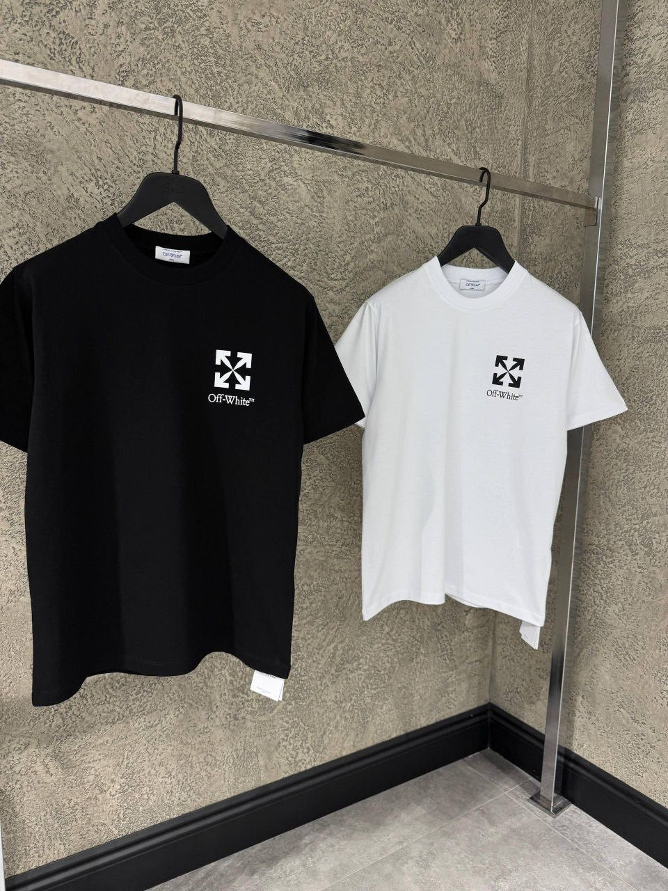 Off White T-shirt