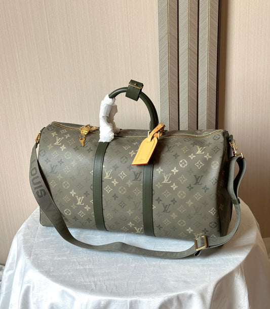 Louis Vuitton Travel Bag ( VIP Quality )
