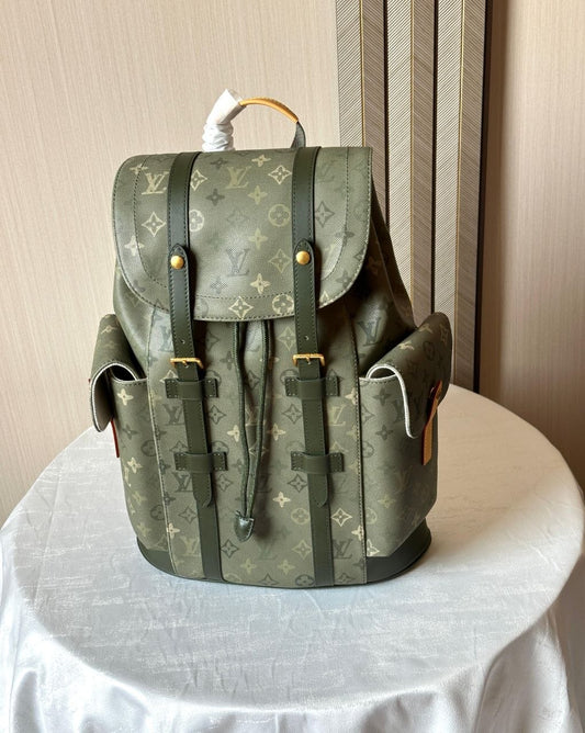 Louis Vuitton Backpack (VIP Quality)