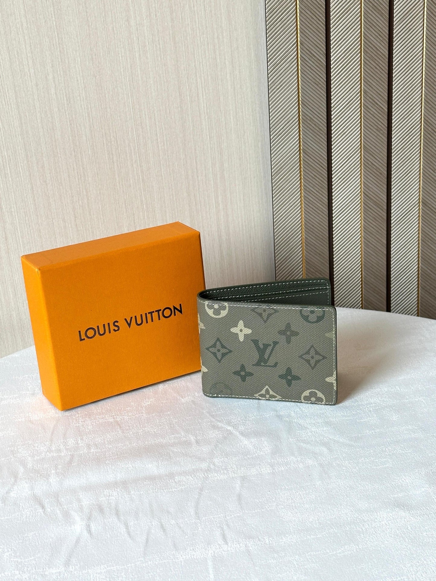 Louis Vuitton Wallet (VIP Quality)