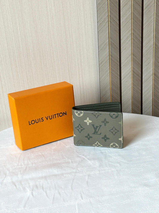 Louis Vuitton Wallet (VIP Quality)