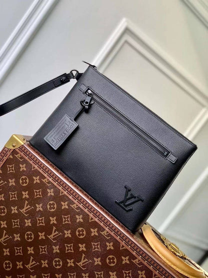 Louis Vuitton Clutch Bag (Vip)