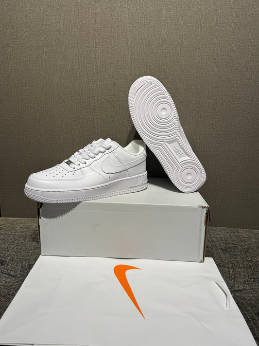 Nike Air Force 1 White