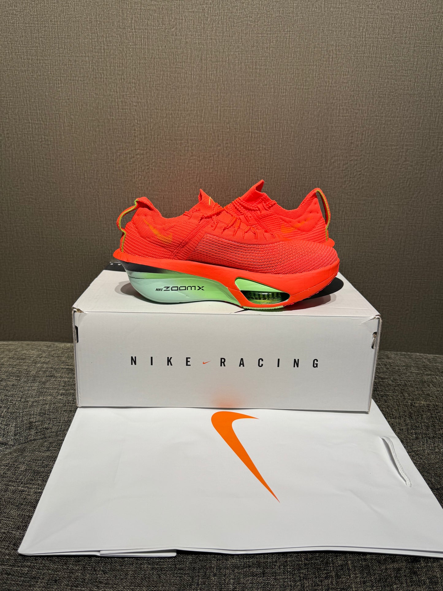 Nike Fly 3 Orange