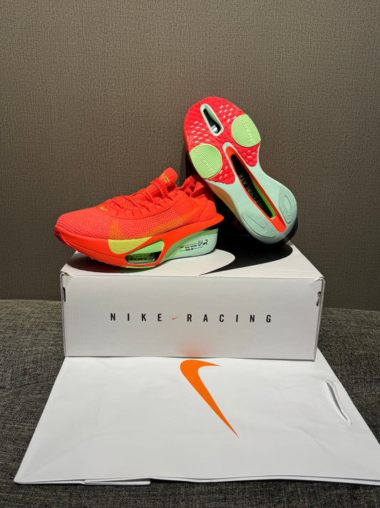 Nike Fly 3 Orange