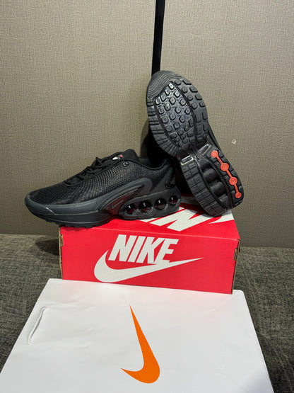 Nike Air Max DN Black
