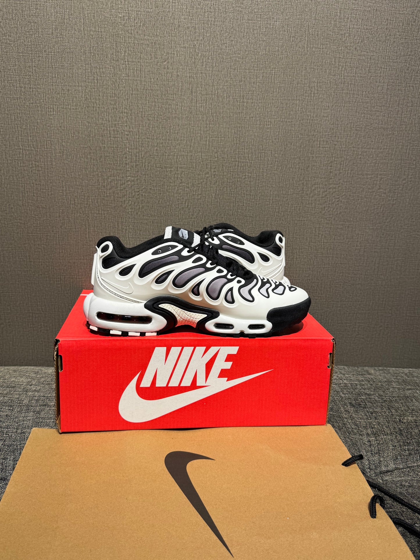 Nike Air Max Drift White / Metallic Silver/ Black
