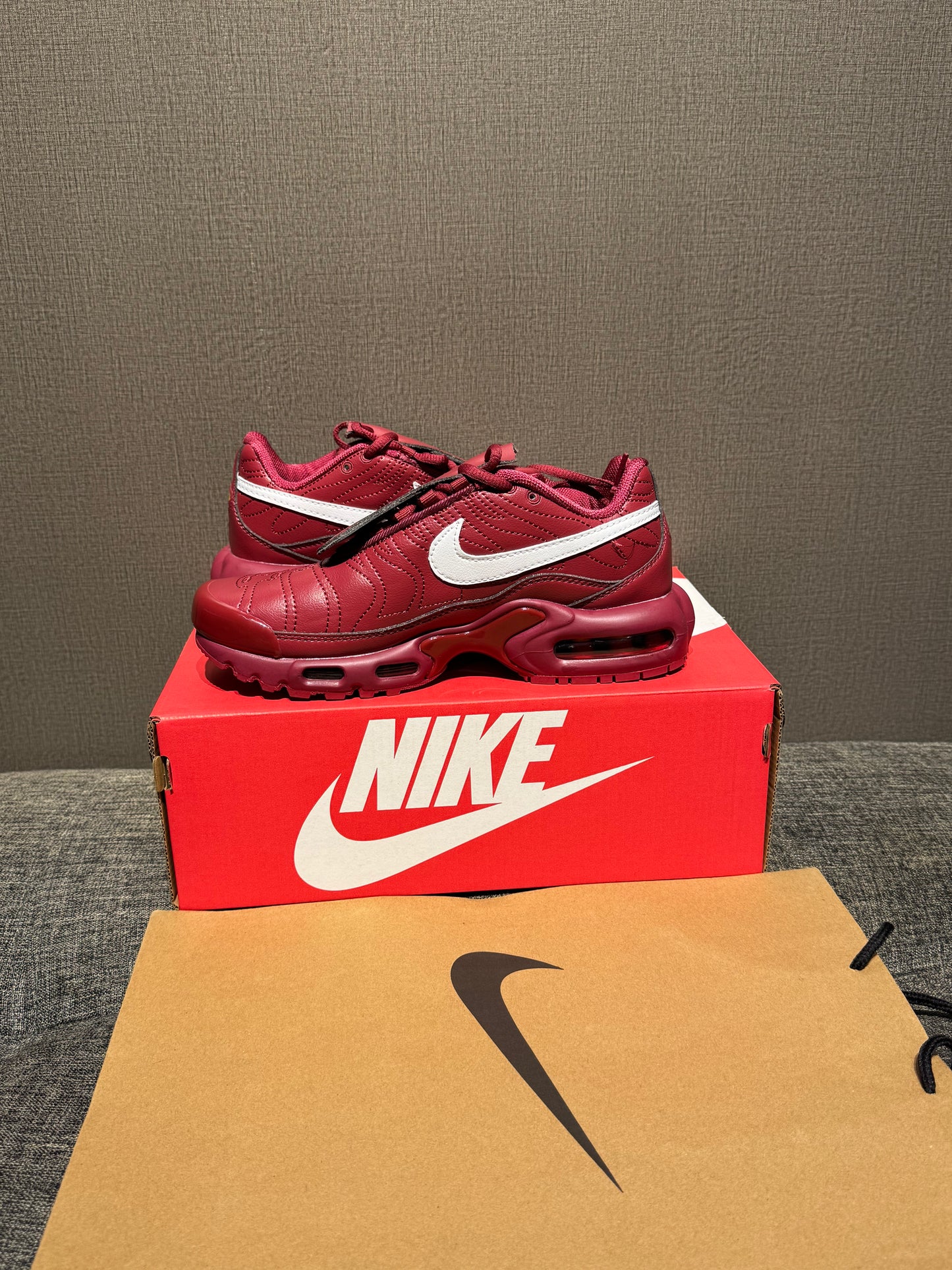 Nike (TN) Tiempo Red