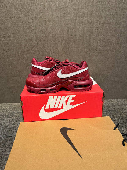 Nike (TN) Tiempo Red