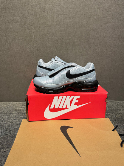 Nike (TN) Tiempo Silver
