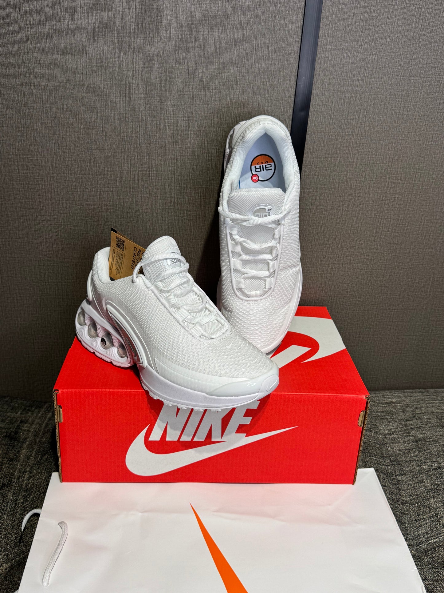 Nike Air Max DN white