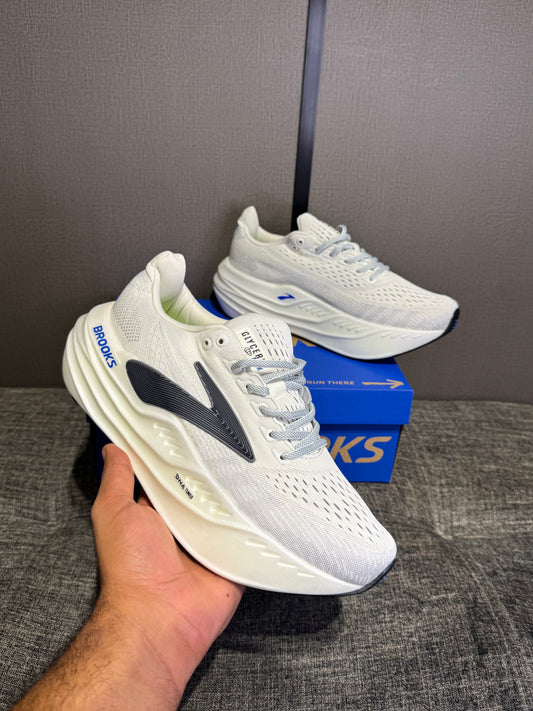 Brooks Sneakers