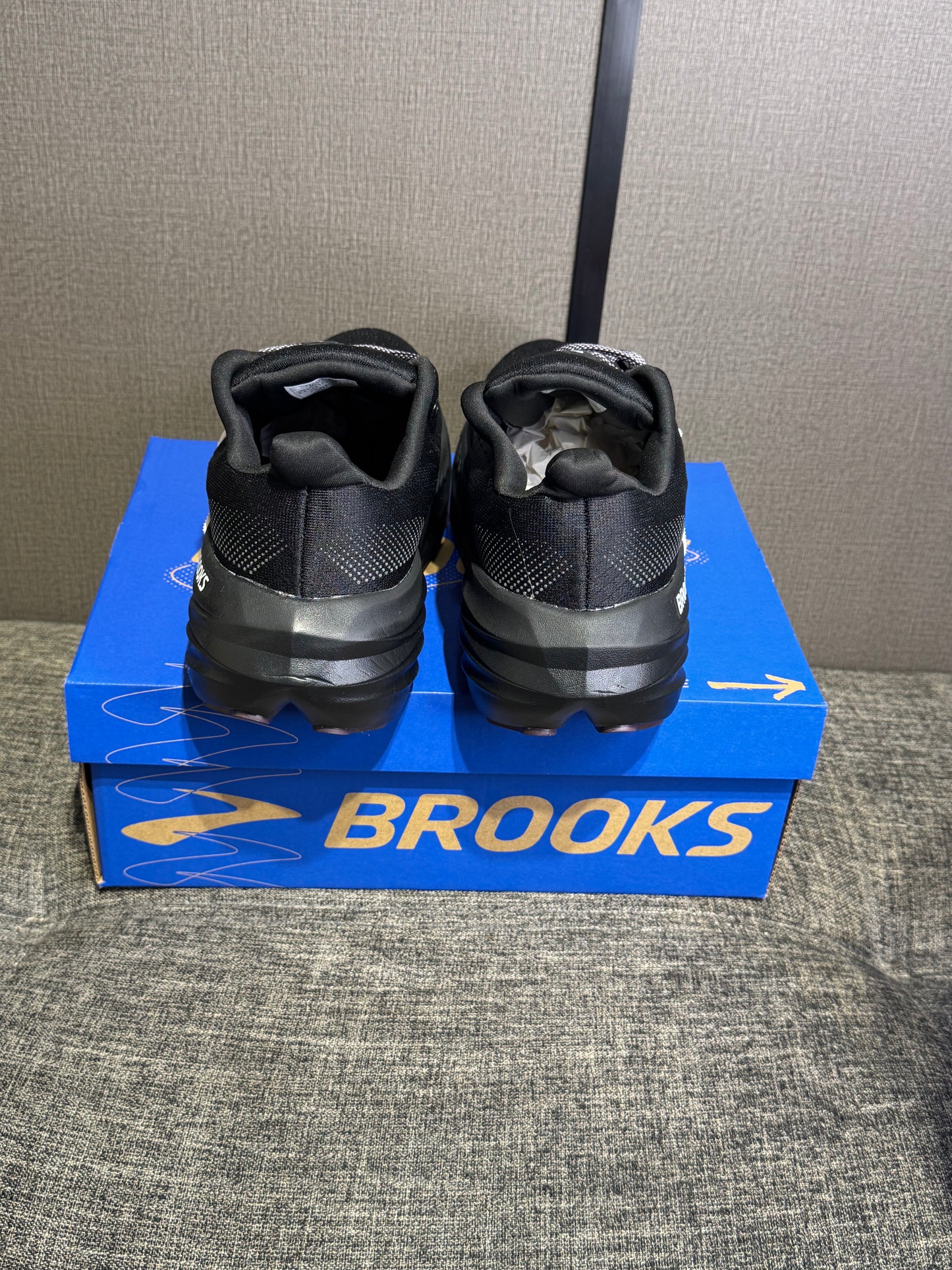 Brooks Sneakers