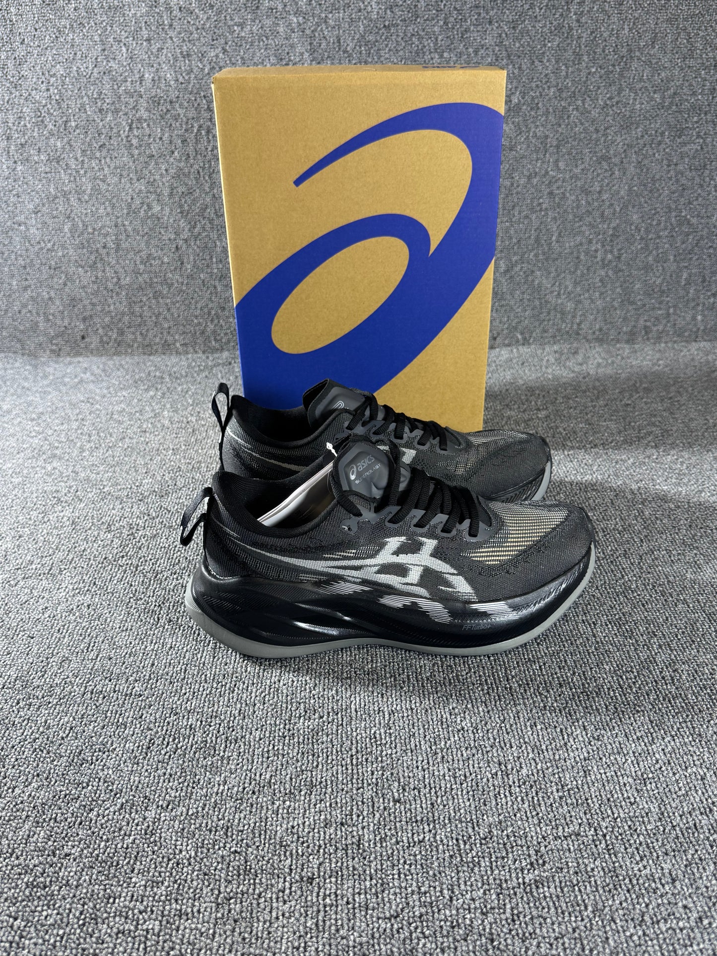 ASICS Superblast 2