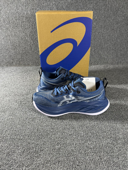 ASICS Superblast 2