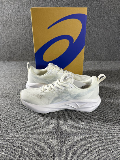 Asics Novablast 5 White Piedmont Grey