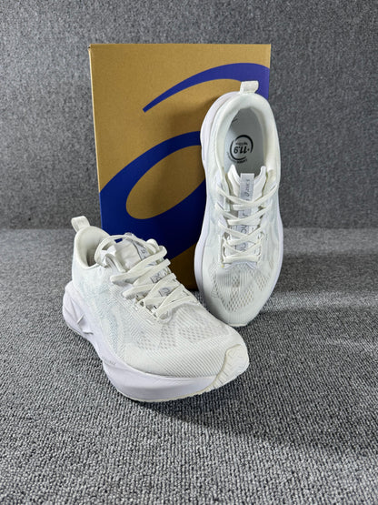 Asics Novablast 5 White Piedmont Grey