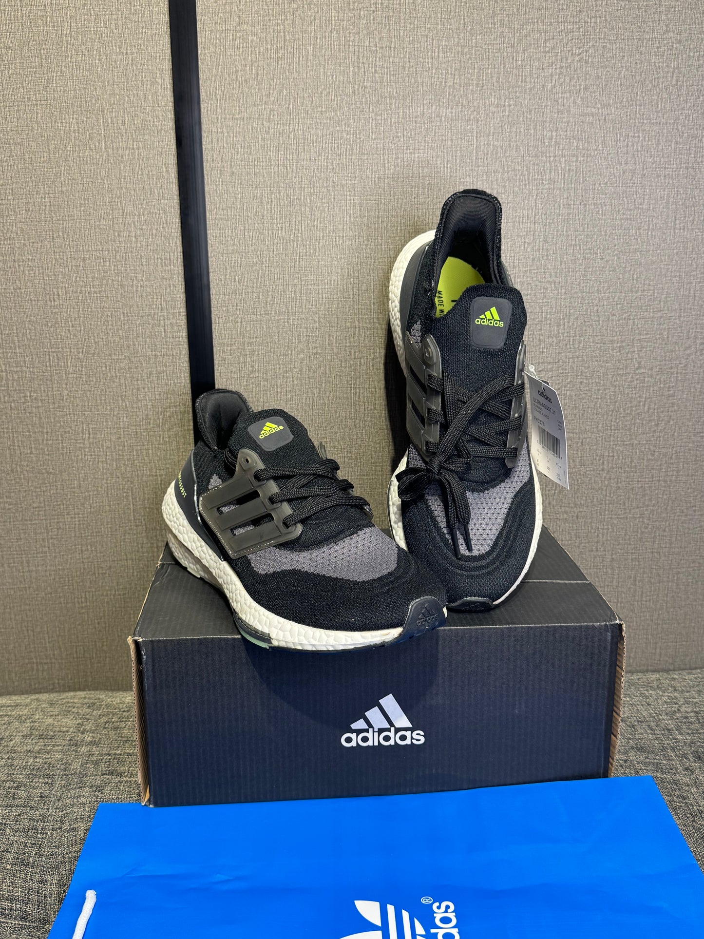 Adidas UltraBoost 21