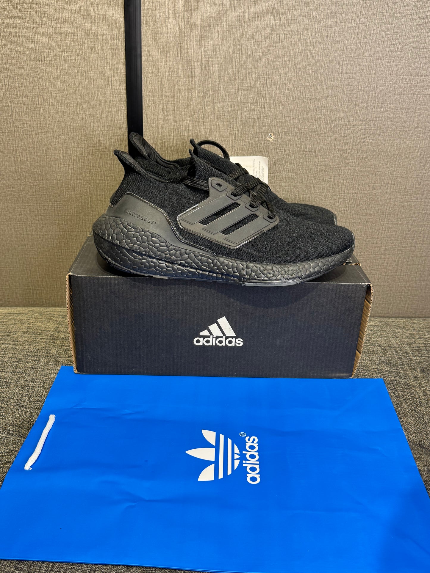 Adidas UltraBoost 21