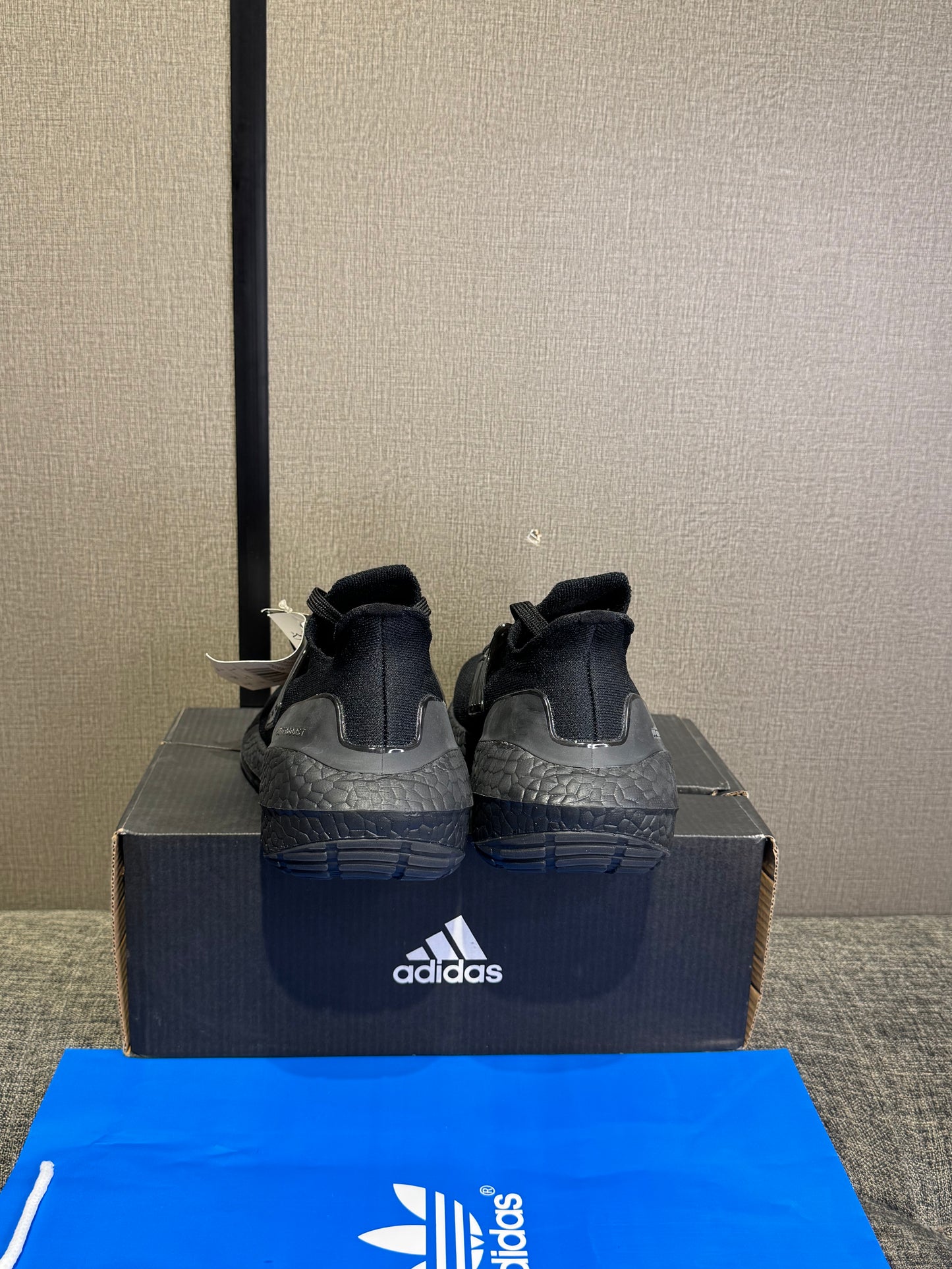 Adidas UltraBoost 21