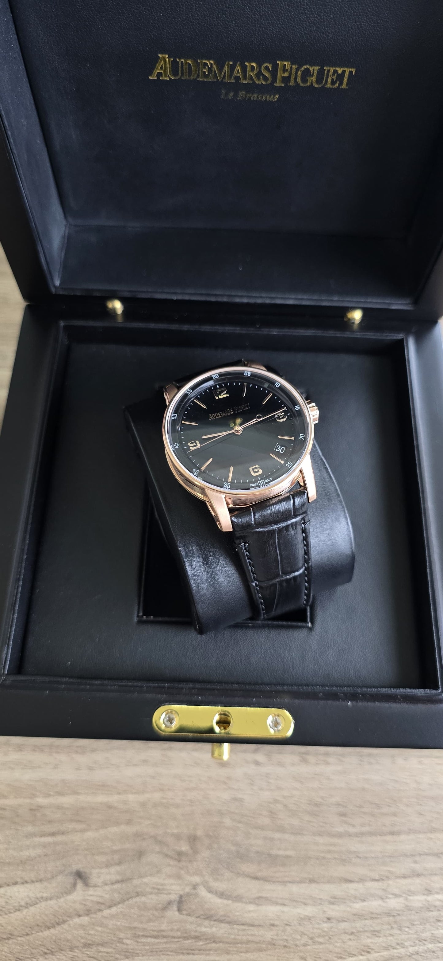 Audemars piguet premium quality men's watch Super Cloned