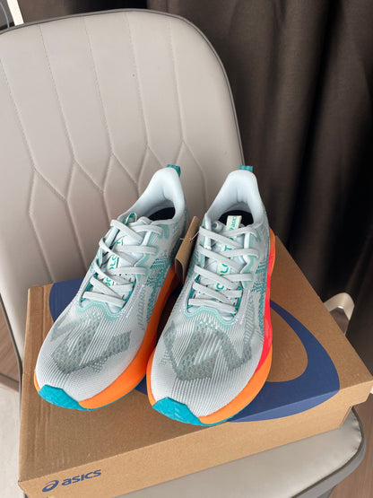 Asics Novablast 5 Soothing Sea/Wave Tea