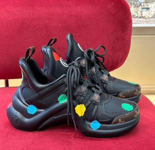LOUIS VUITTON SNEAKERS