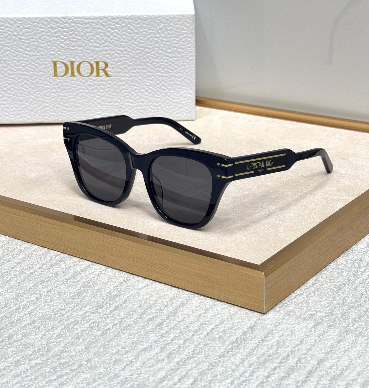 Louis Vuitton Sunglasses 4 colors