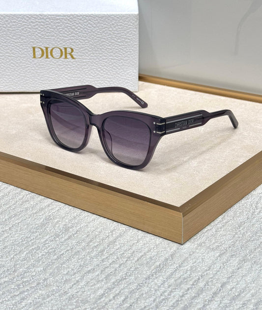 Louis Vuitton Sunglasses 4 colors