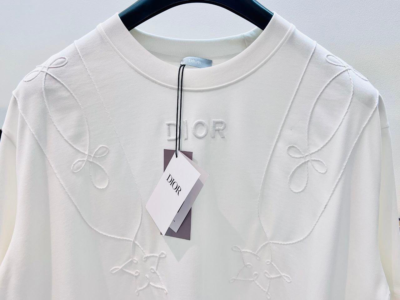 Dior T-Shirt