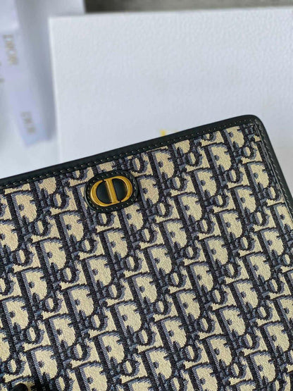Dior Pouch